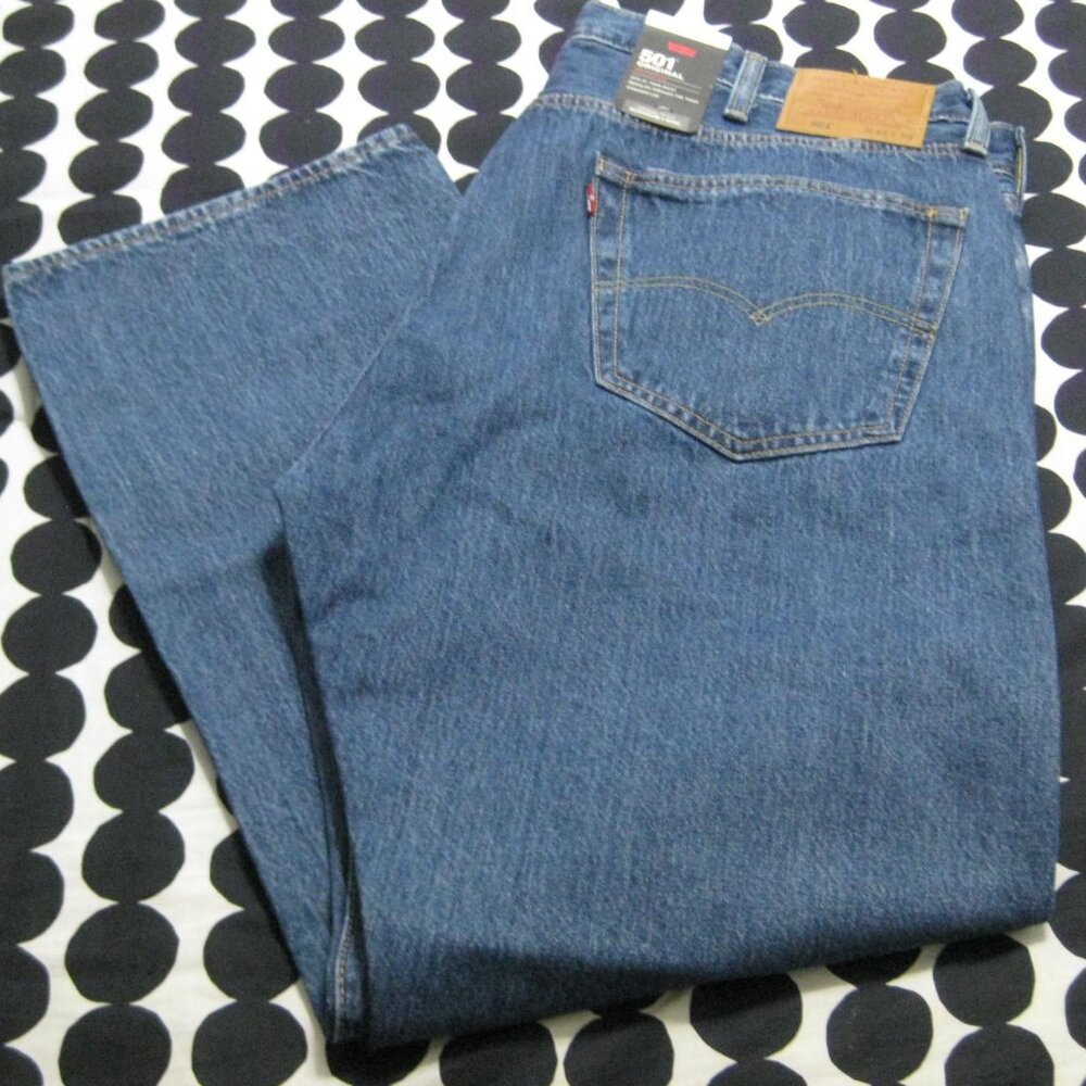 NWT Levi's Men's 501 Original Classic Straight Leg Blue Jeans Size W42 L30